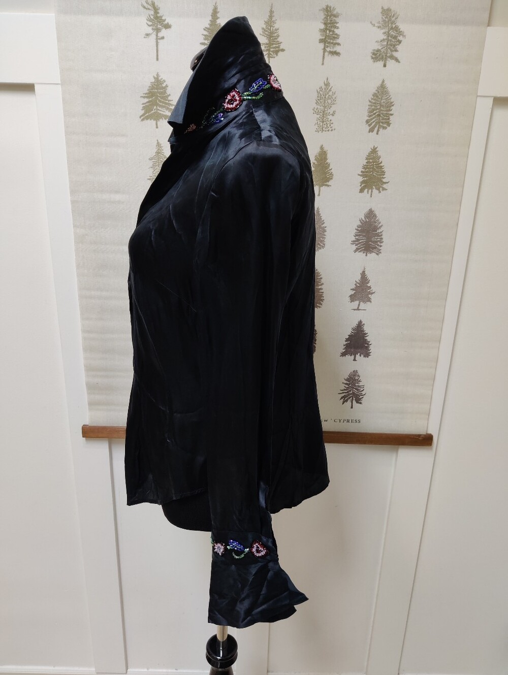 Holt Renfrew Collection Black 100% Silk Beaded Cuff Collar Blouse 10 - Picture 6 of 8
